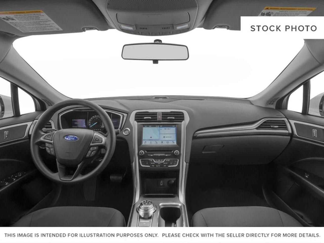 2017 Ford Fusion SE-4