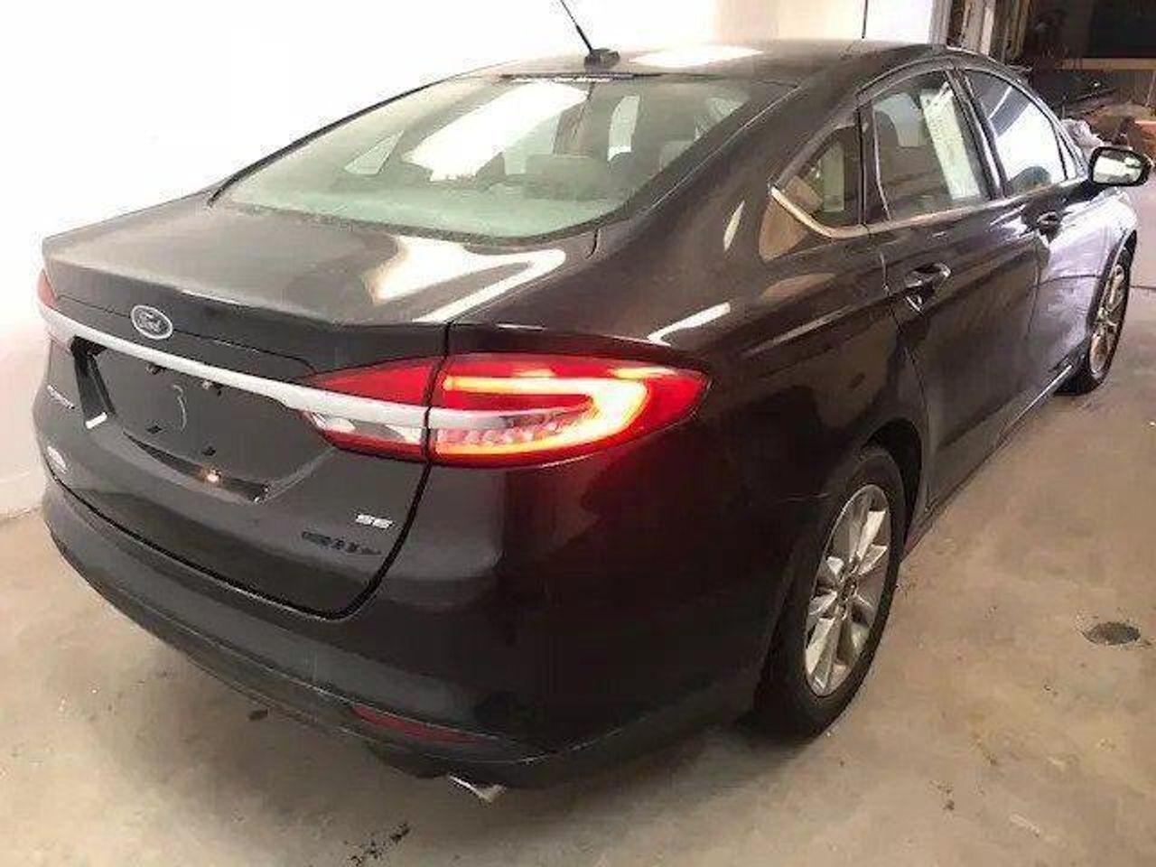 2017 Ford Fusion SE-2