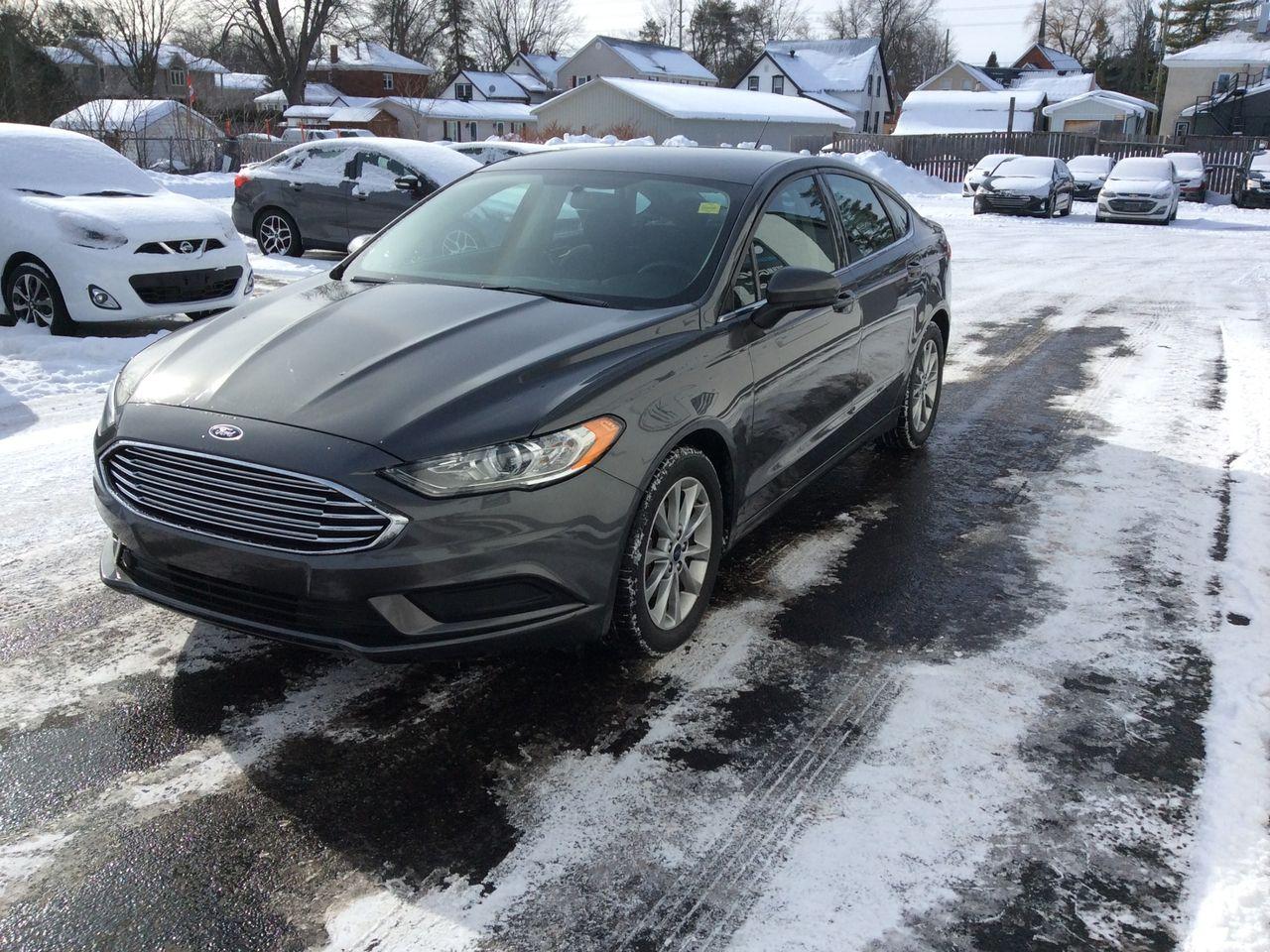 2017 Ford Fusion SE-4