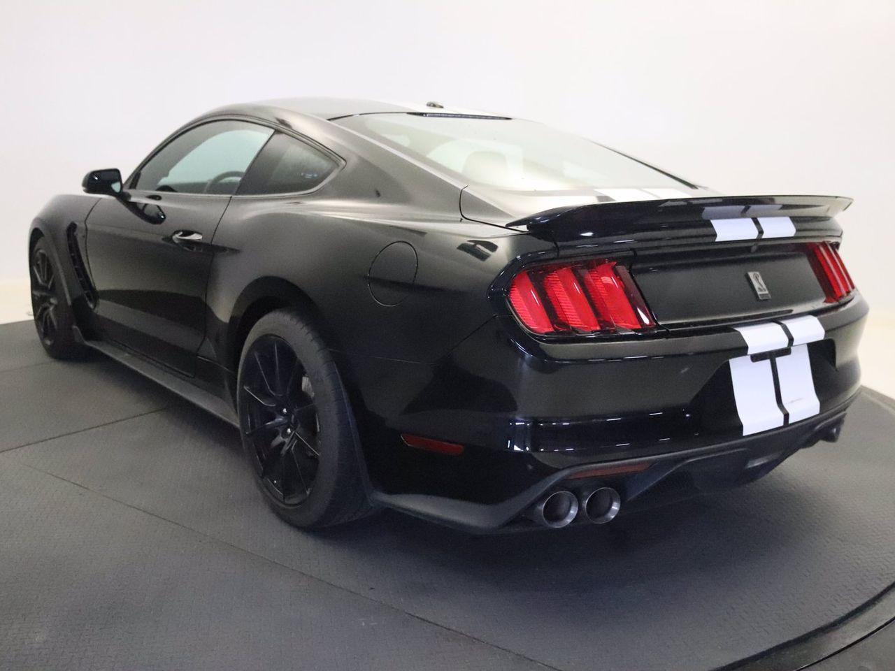 2017 Ford Shelby GT350 -4