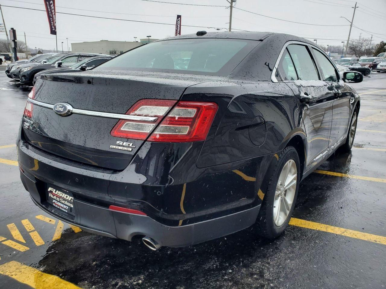 2017 Ford Taurus SEL-4