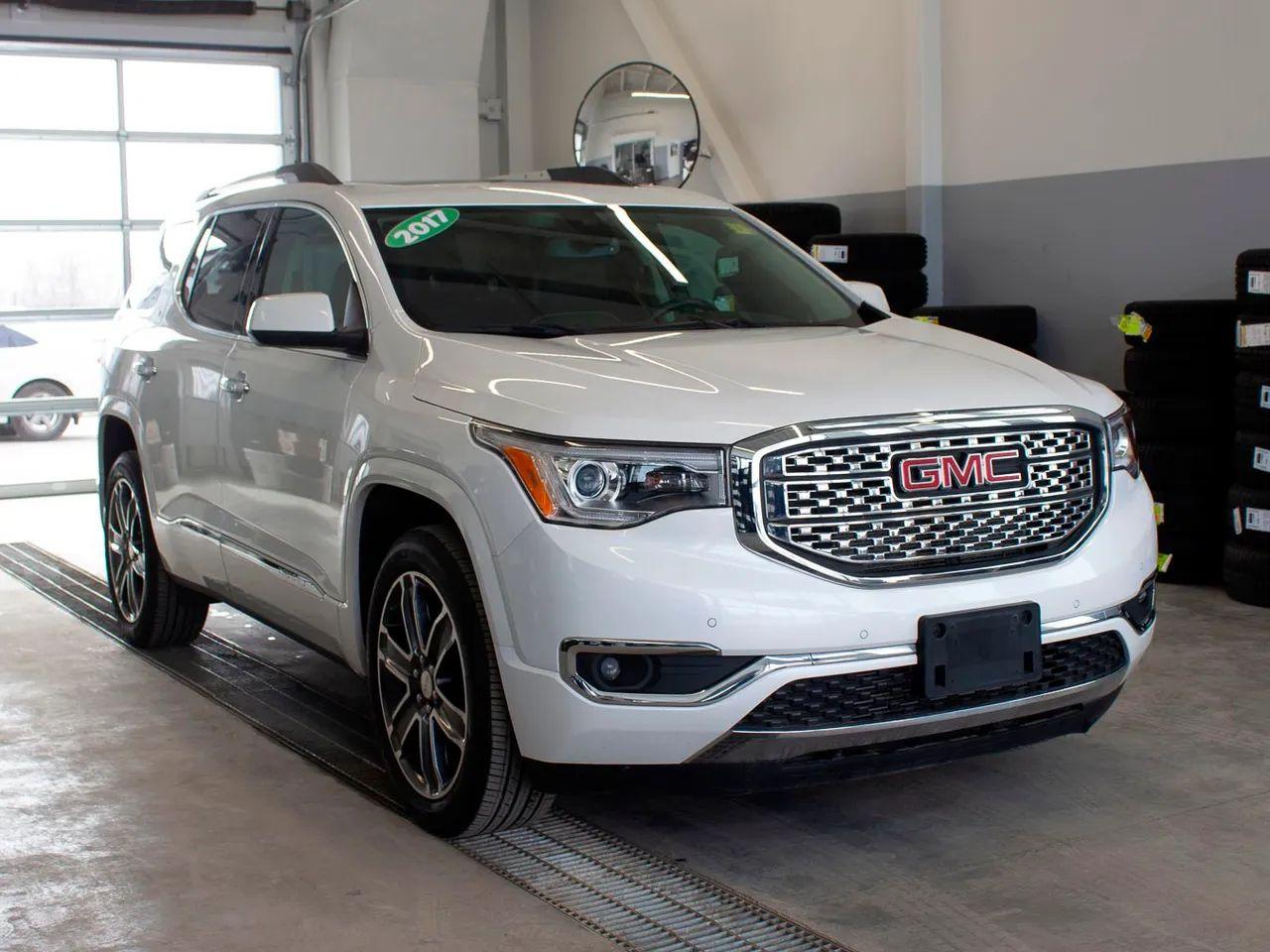 2017 GMC Acadia Denali-2