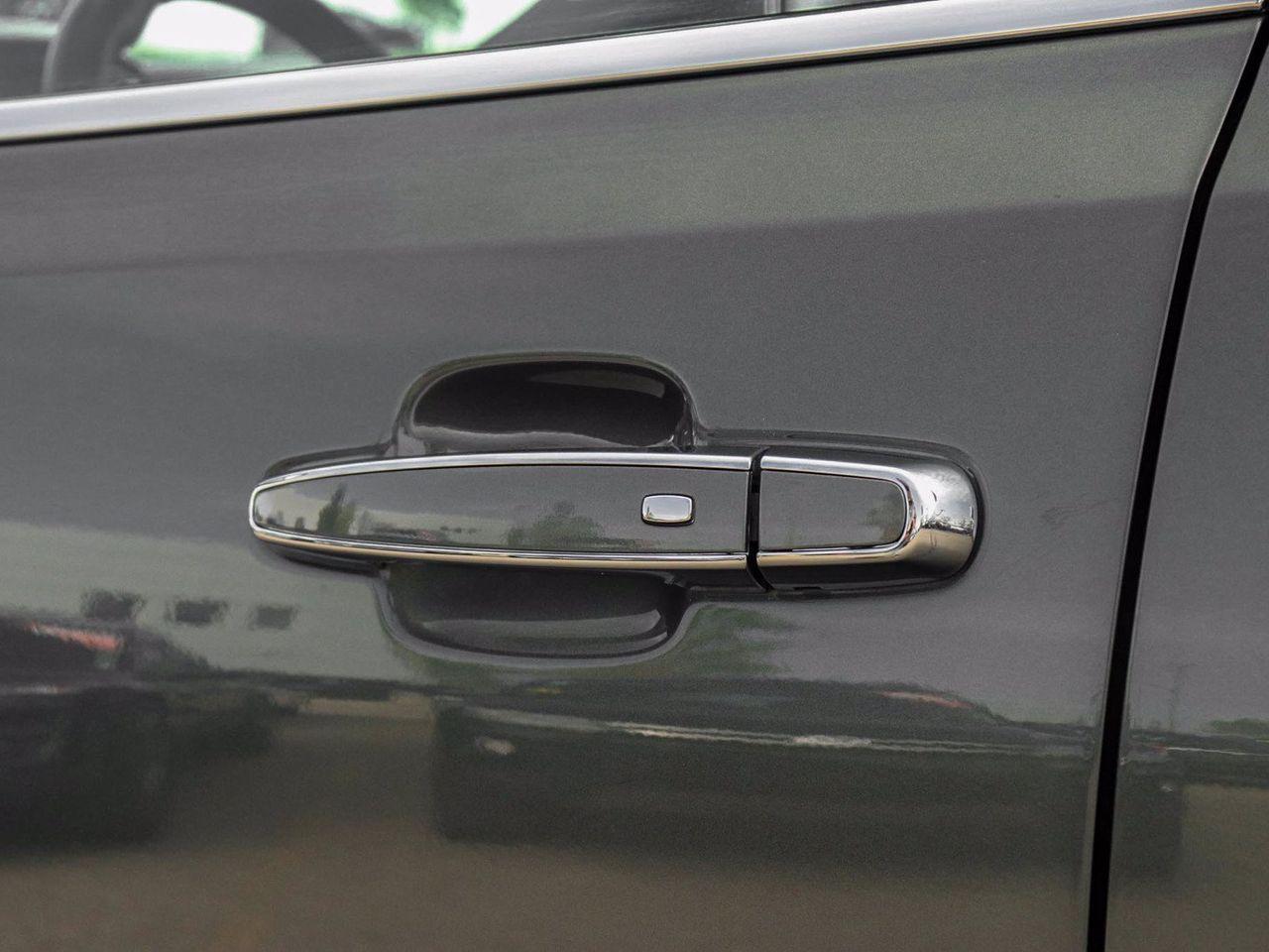 2017 GMC Acadia Denali-4