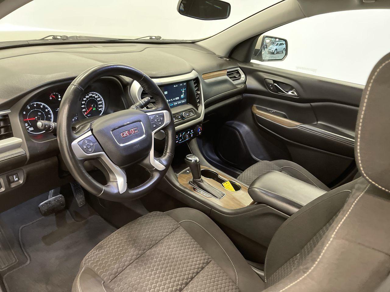 2017 GMC Acadia SLE-1-2