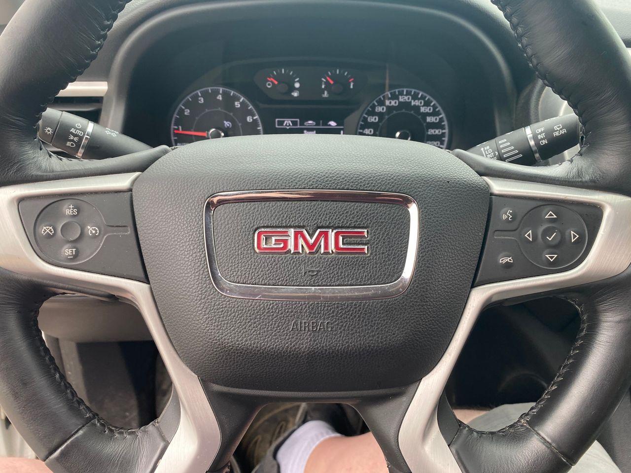2017 GMC Acadia SLE-1-2