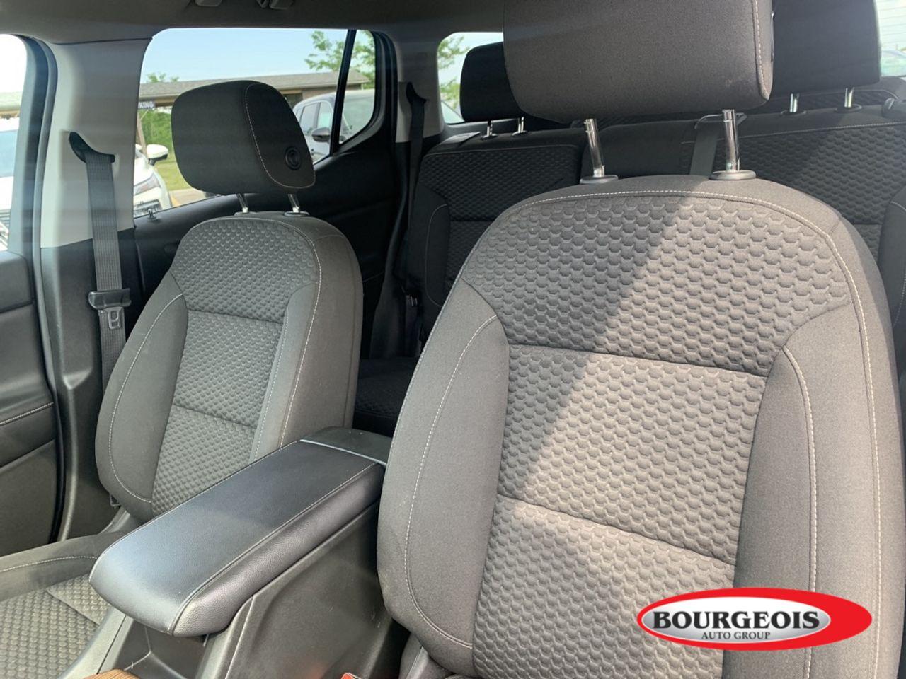 2017 GMC Acadia SLE-2-4