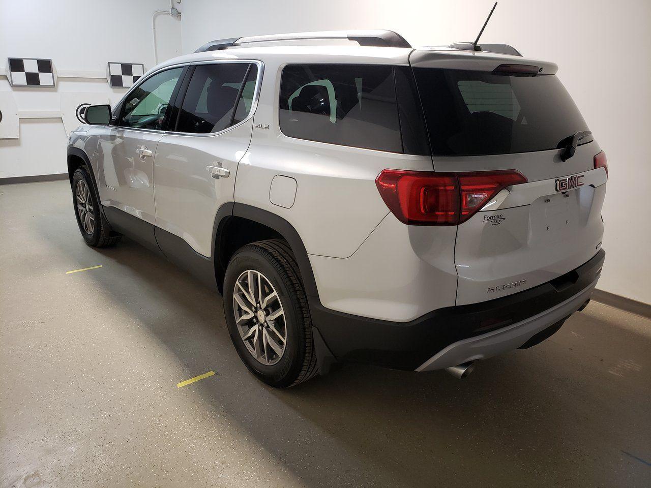 2017 GMC Acadia SLE-2-3