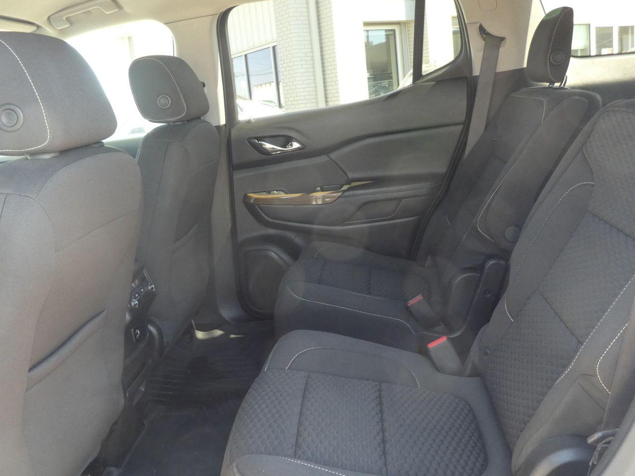 2017 GMC Acadia SLE-2-4