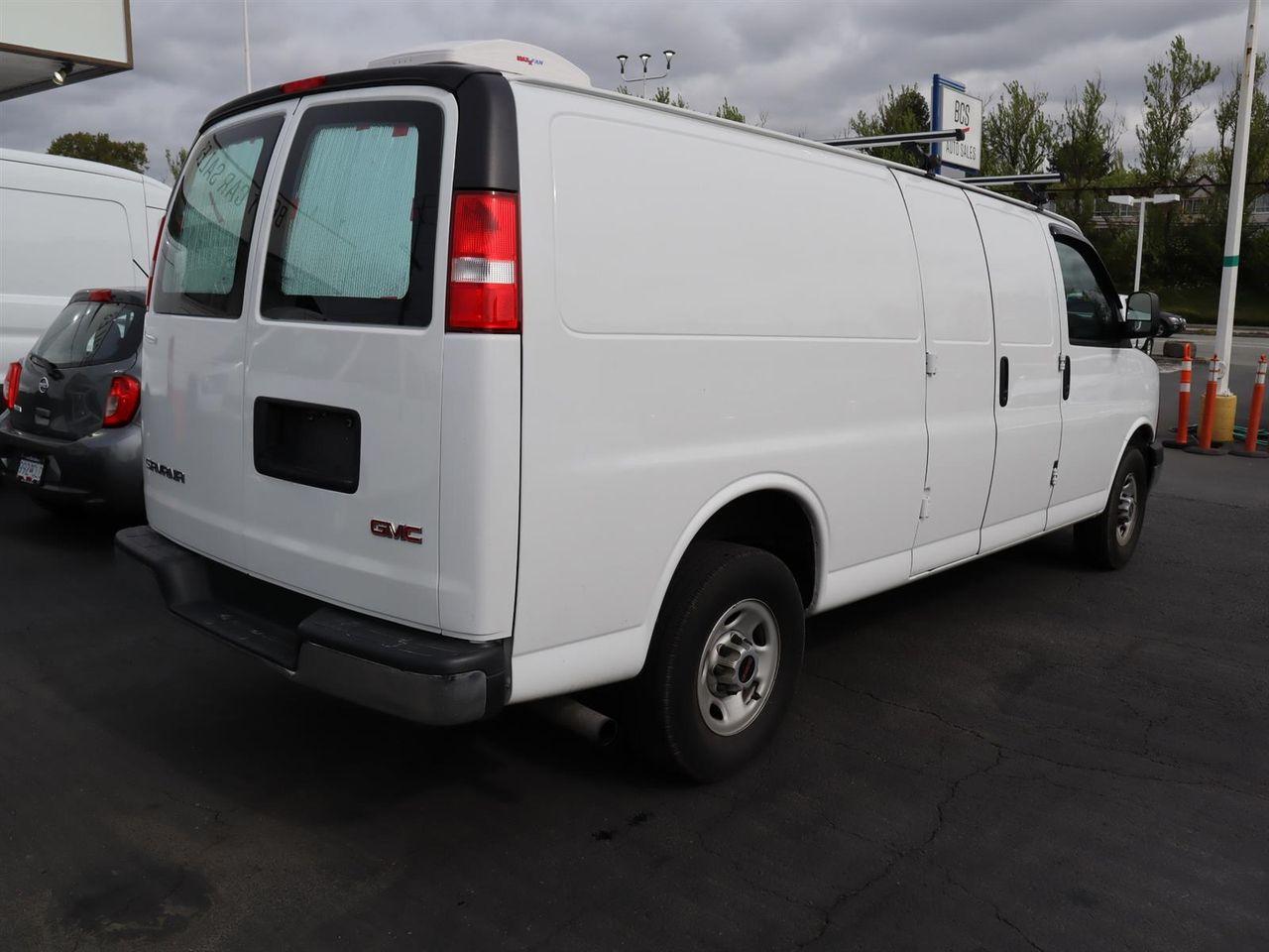 2017 GMC Savana 2500-4