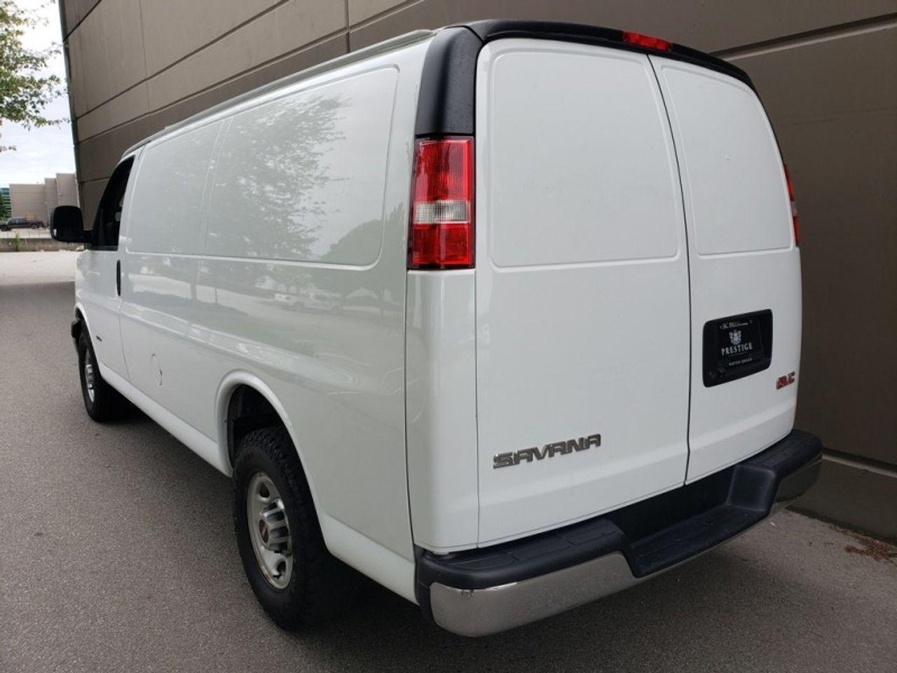 2017 GMC Savana G2500-3