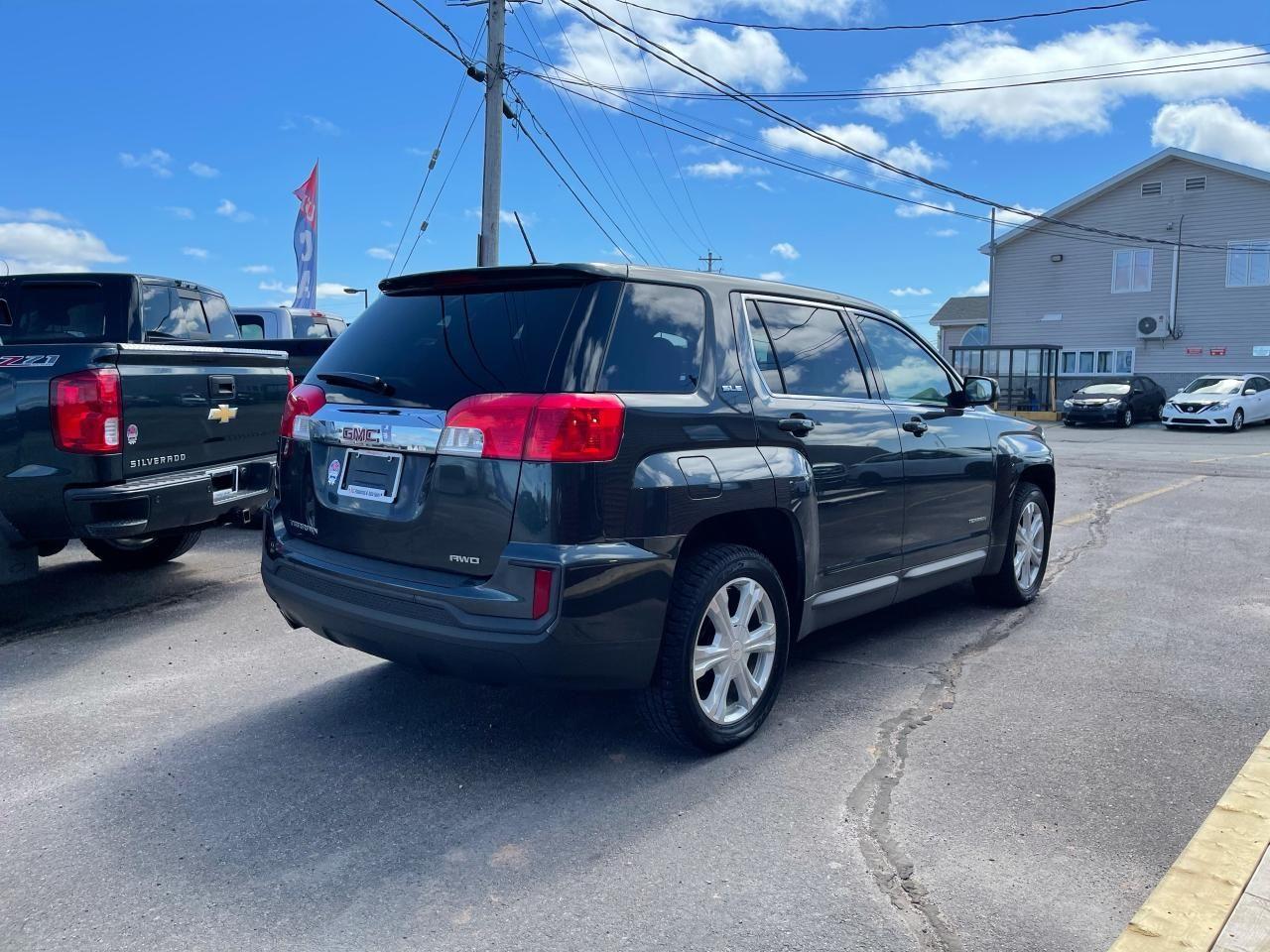 2017 GMC Terrain SLE-1-4