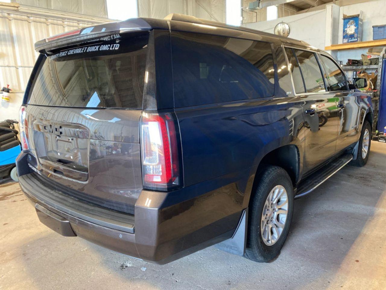 2017 GMC Yukon XL SLT-2
