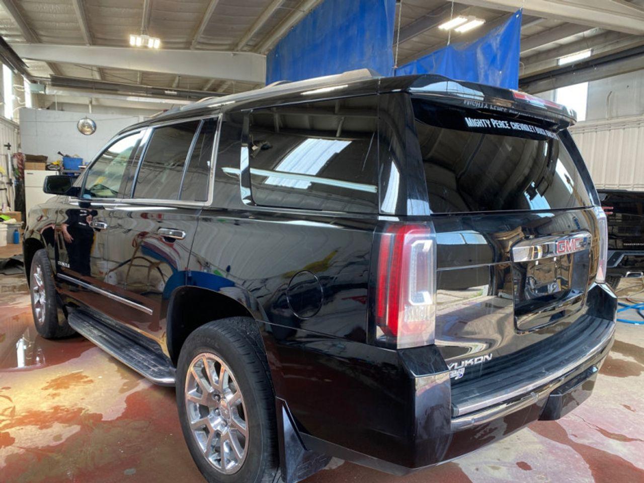 2017 GMC Yukon Denali-1