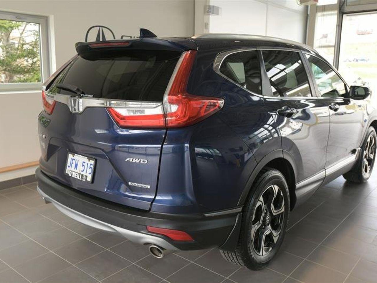 2017 Honda CR-V Touring-2