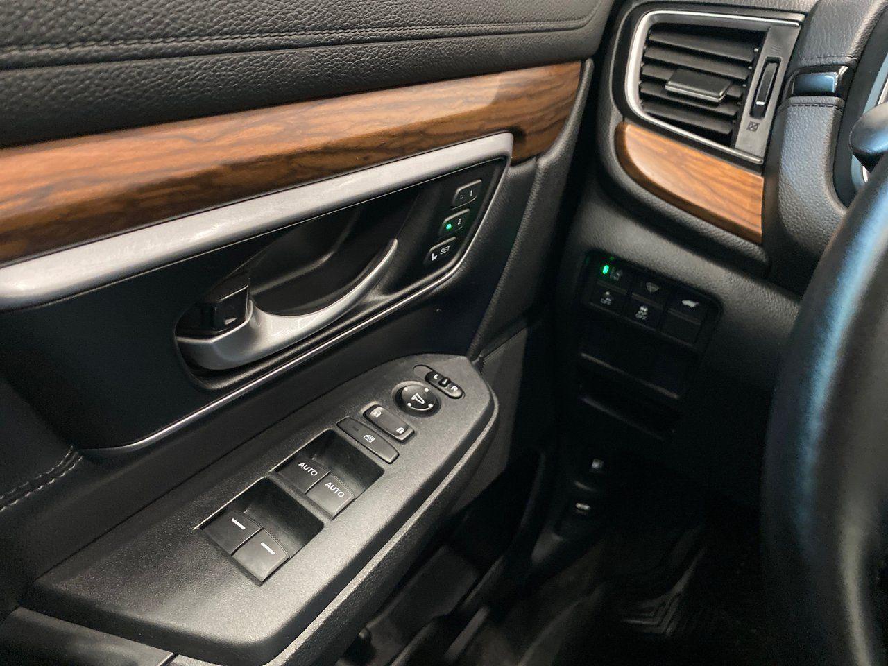 2017 Honda CR-V Touring-3