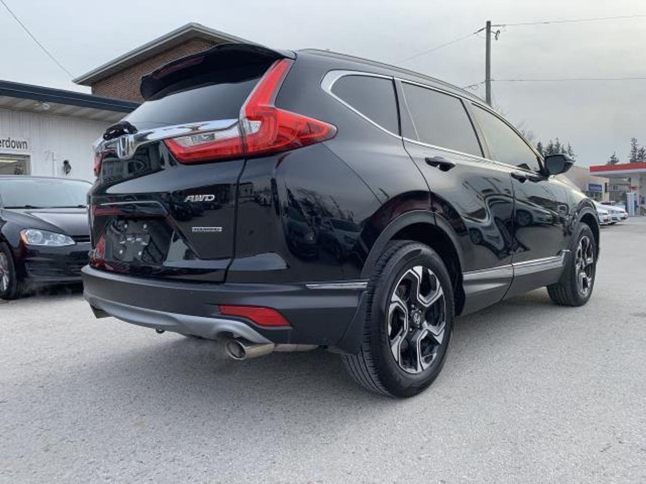2017 Honda CR-V Touring-2