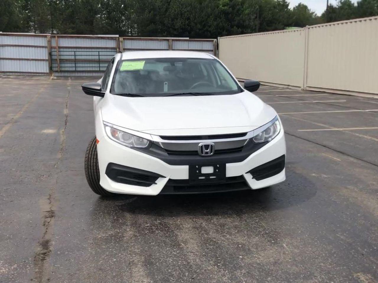 2017 Honda Civic DX-2