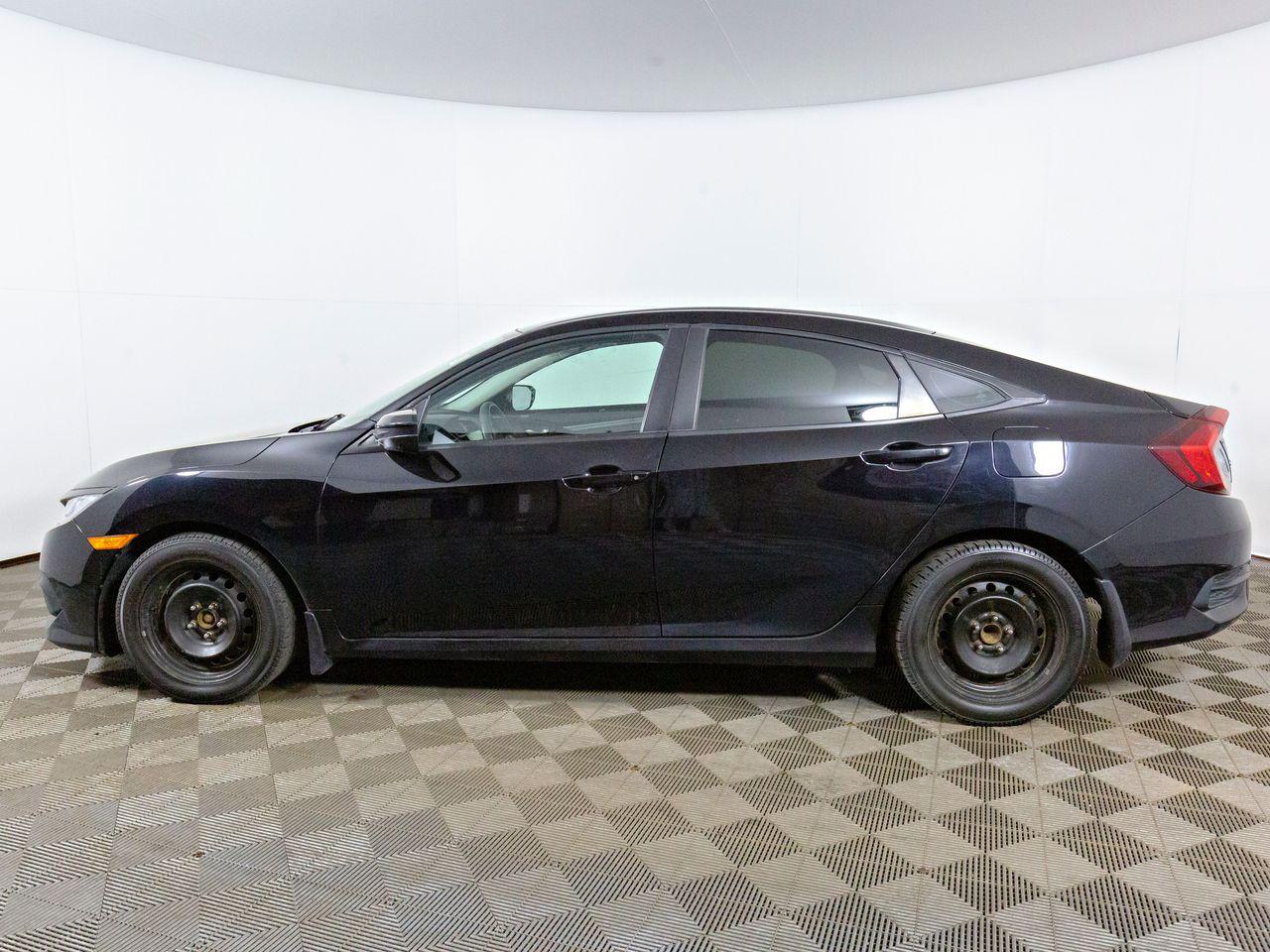 2017 Honda Civic LX-4
