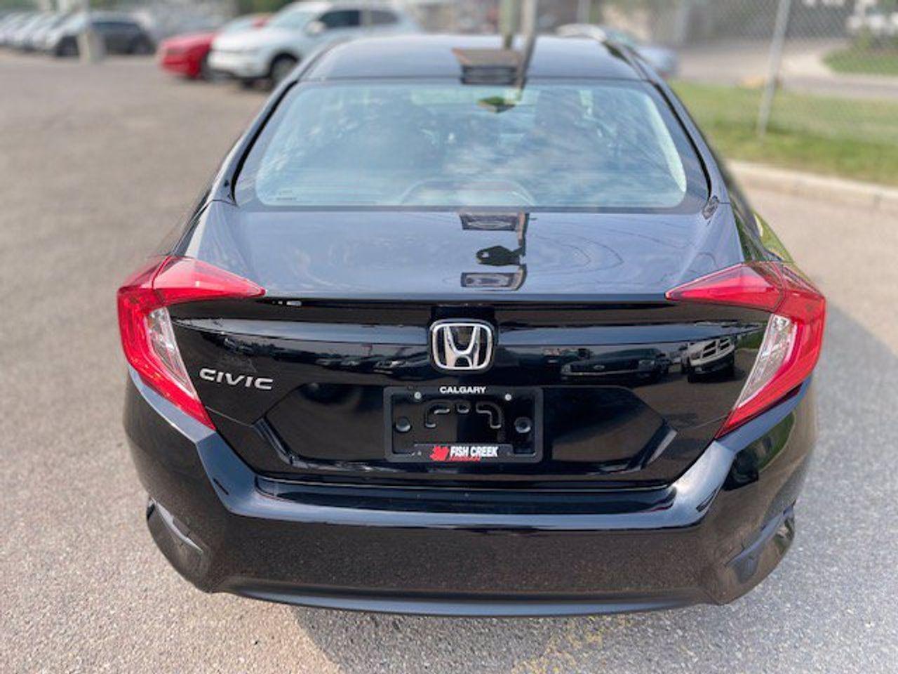 2017 Honda Civic LX-4