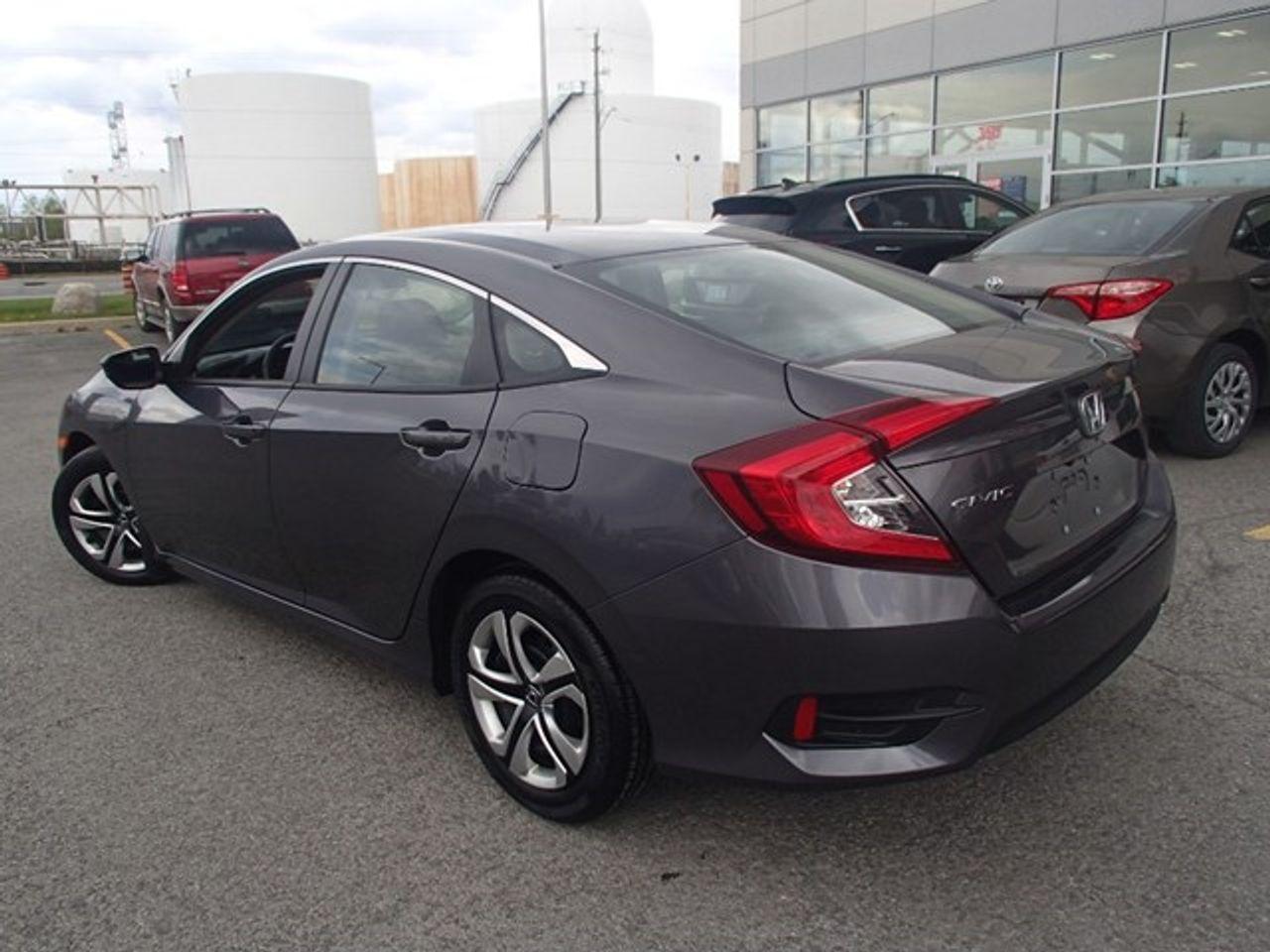 2017 Honda Civic LX-2