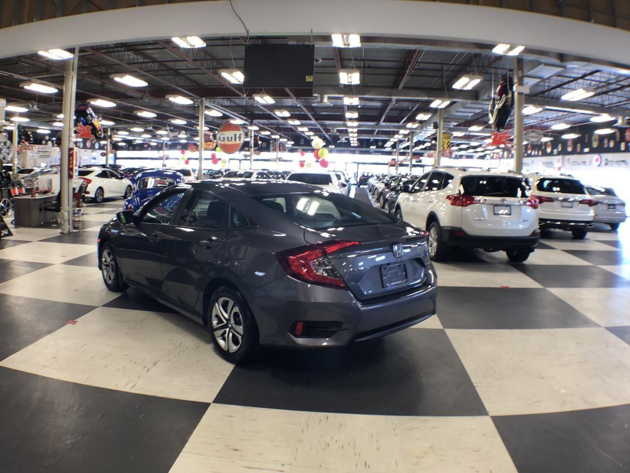 2017 Honda Civic LX-4