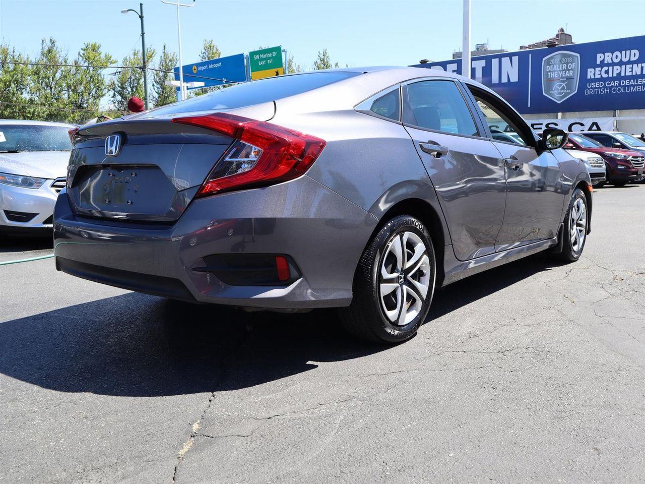 2017 Honda Civic LX-4