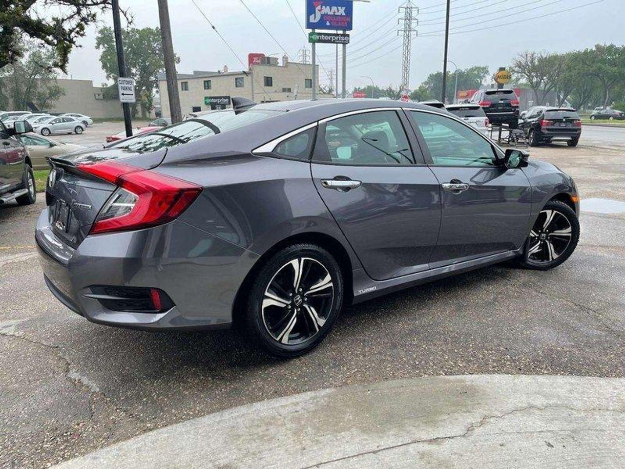 2017 Honda Civic Touring-4