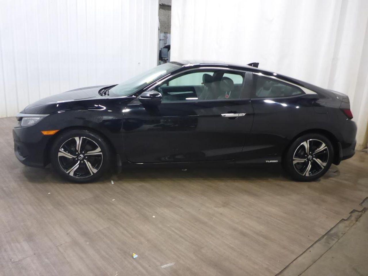 2017 Honda Civic Touring-3