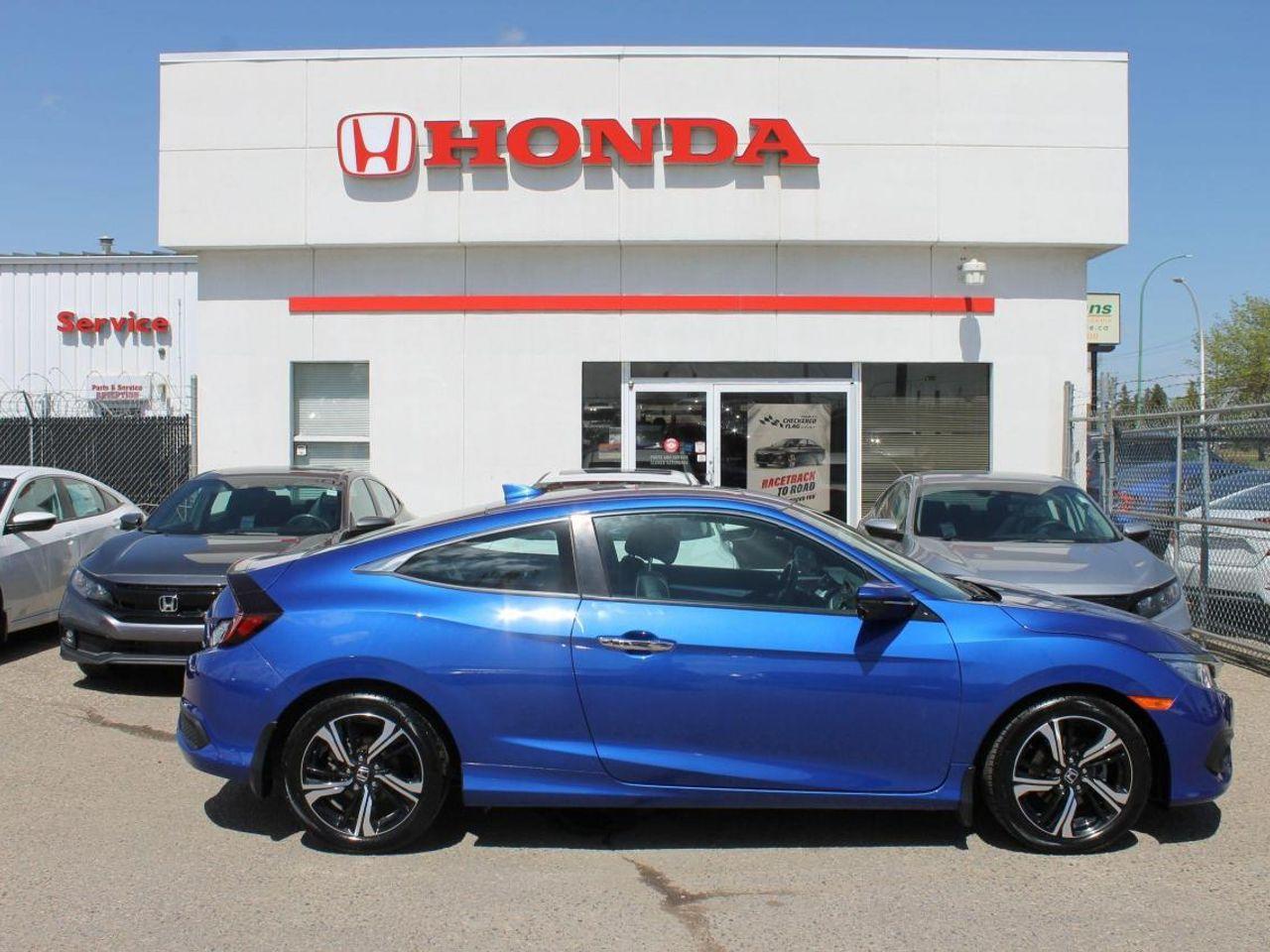 2017 Honda Civic Touring-0