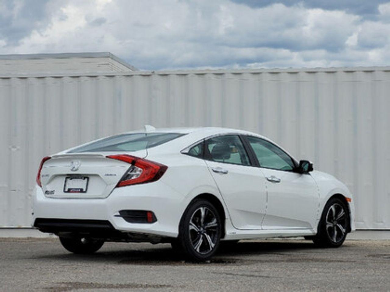 2017 Honda Civic Touring-4