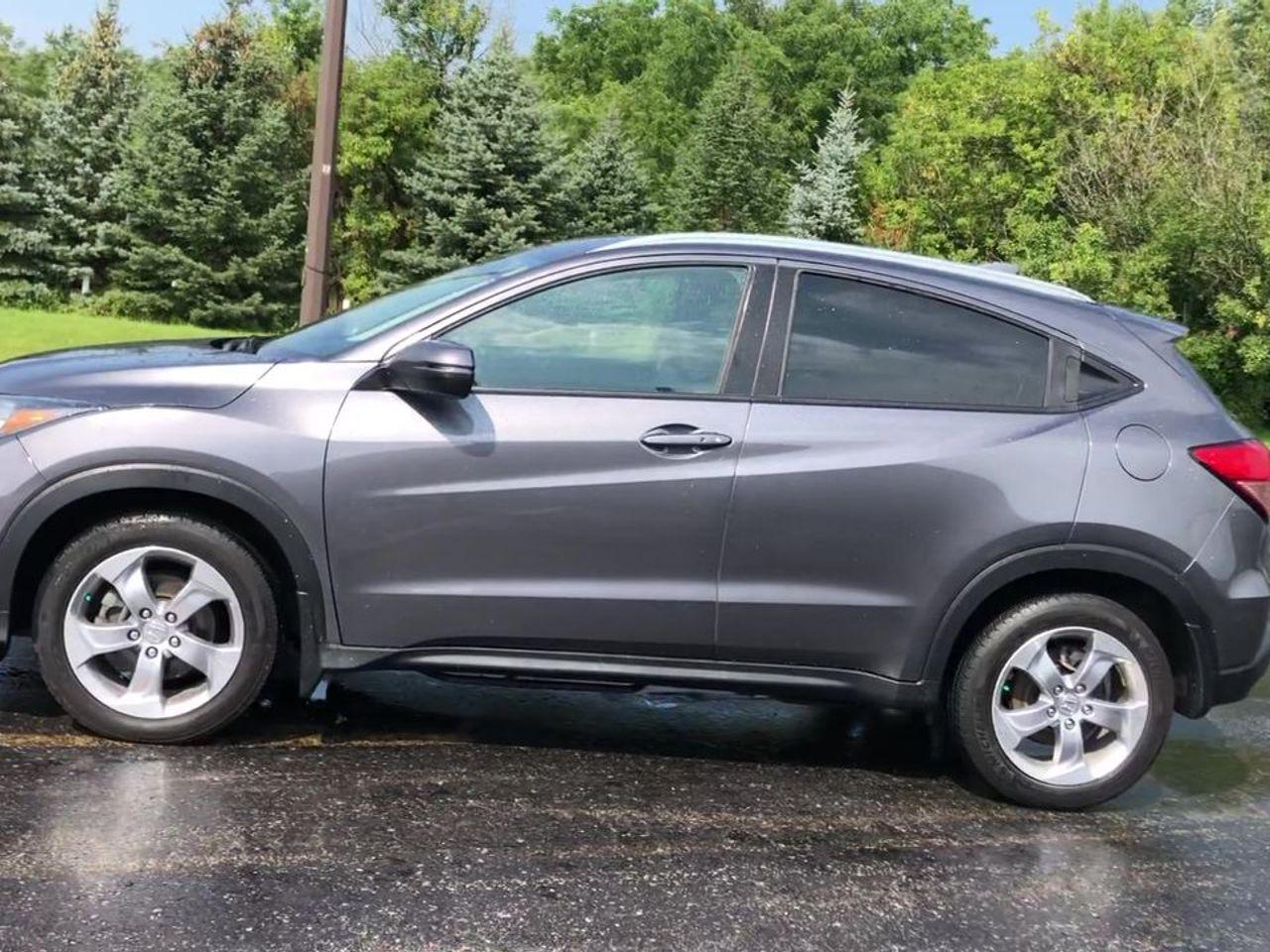 2017 Honda HR-V EX-L-4