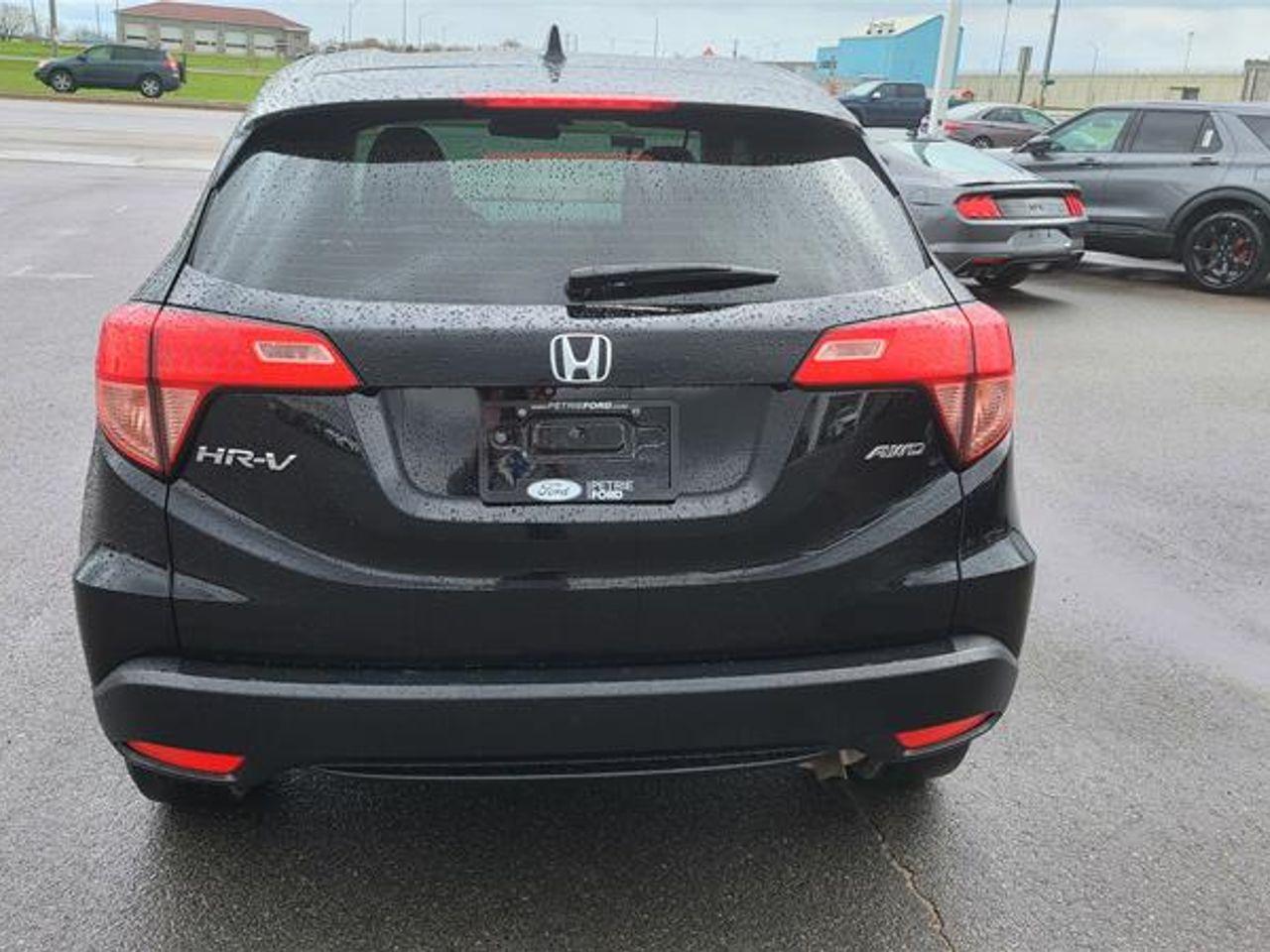 2017 Honda HR-V LX-4