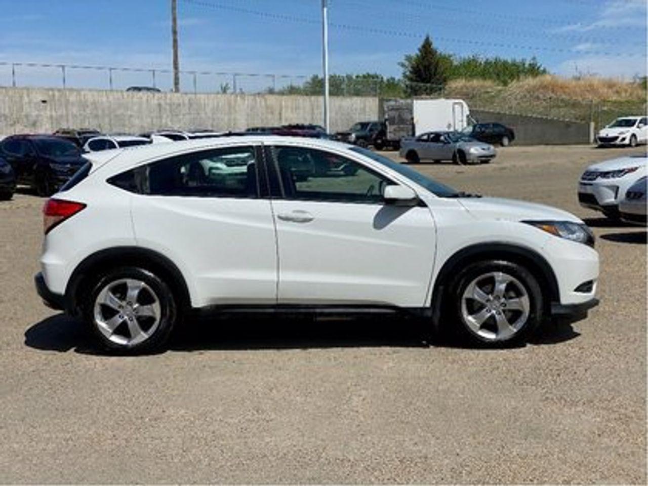 2017 Honda HR-V LX-3