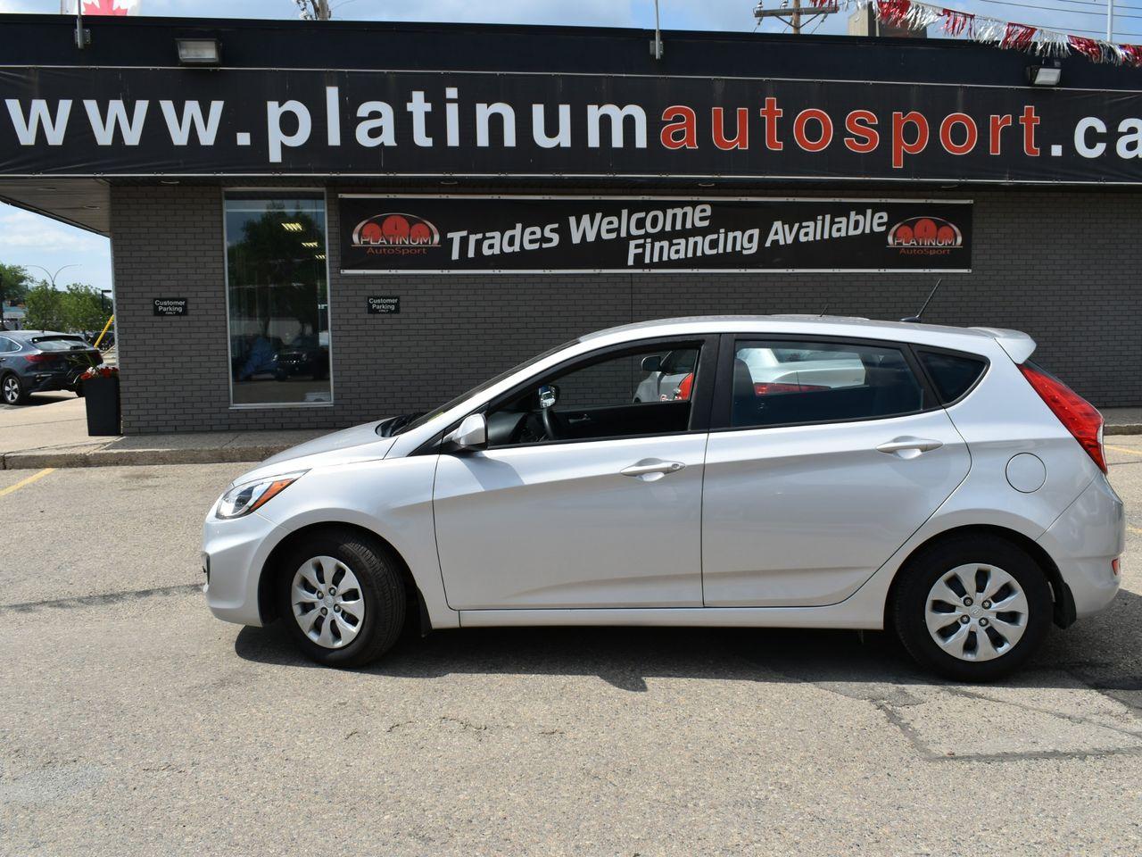 2017 Hyundai Accent GL-0