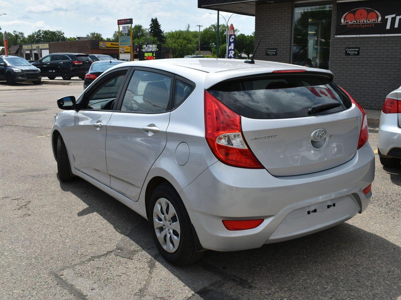 2017 Hyundai Accent GL-1