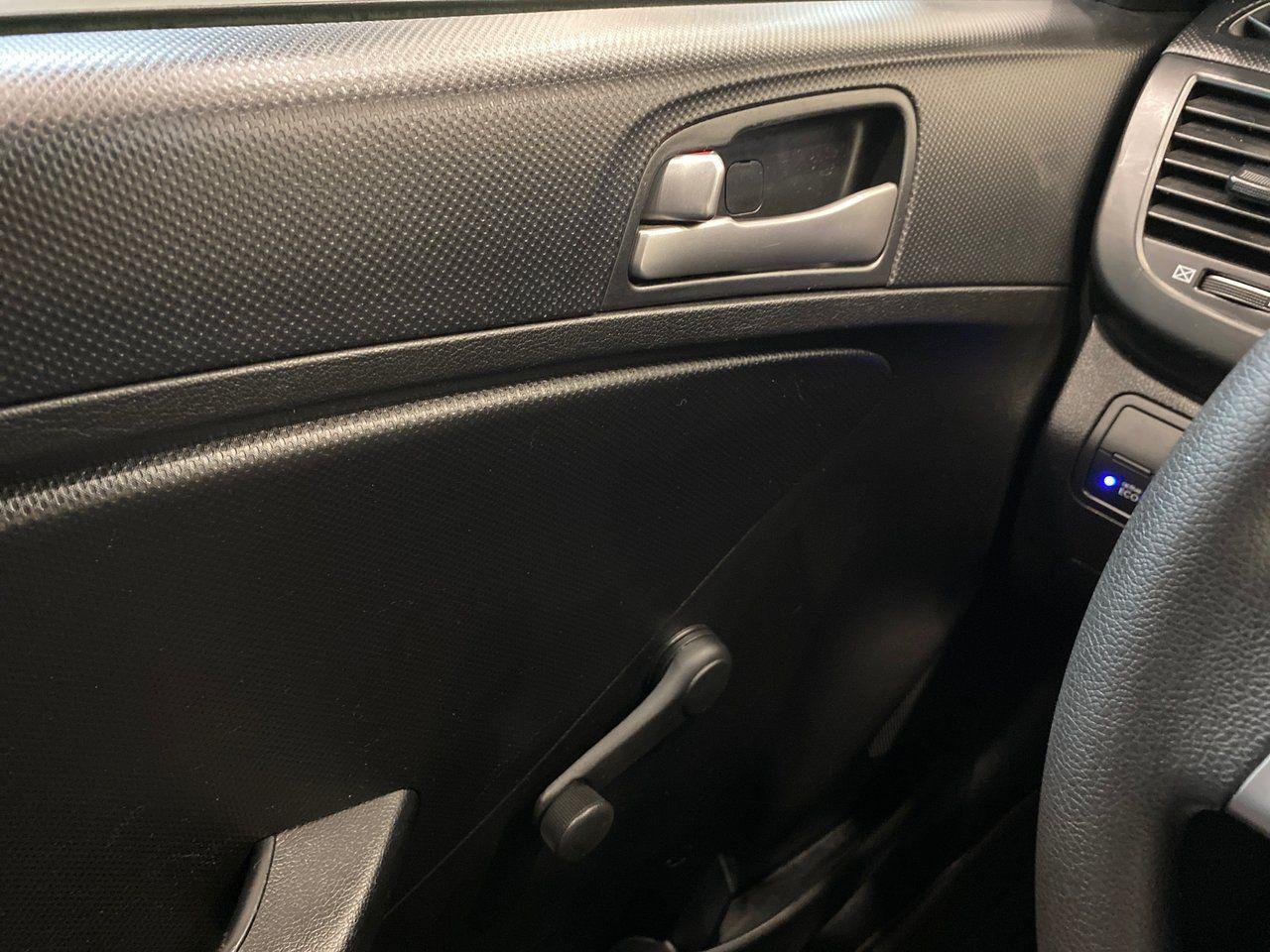 2017 Hyundai Accent LE-3