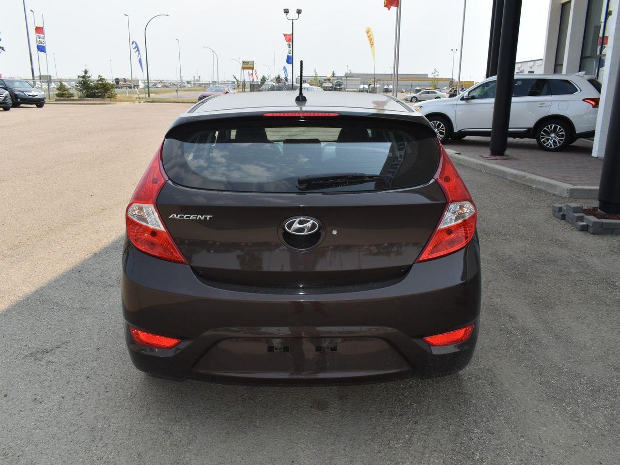 2017 Hyundai Accent LE-2