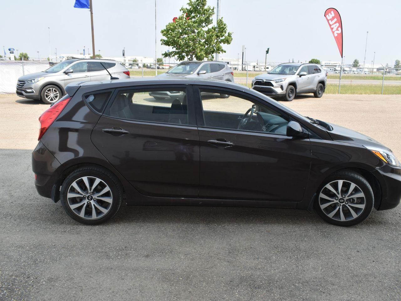 2017 Hyundai Accent LE-4