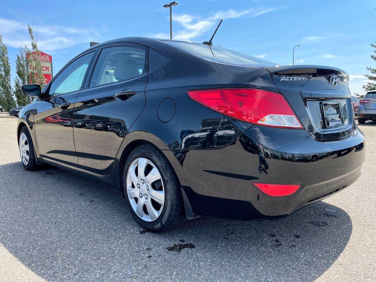 2017 Hyundai Accent SE-4