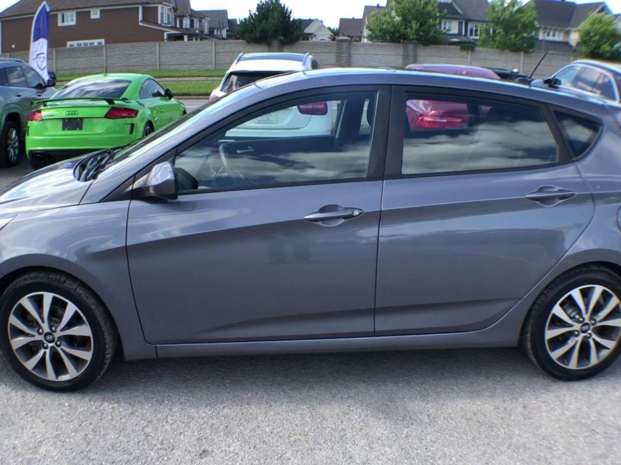2017 Hyundai Accent SE-4