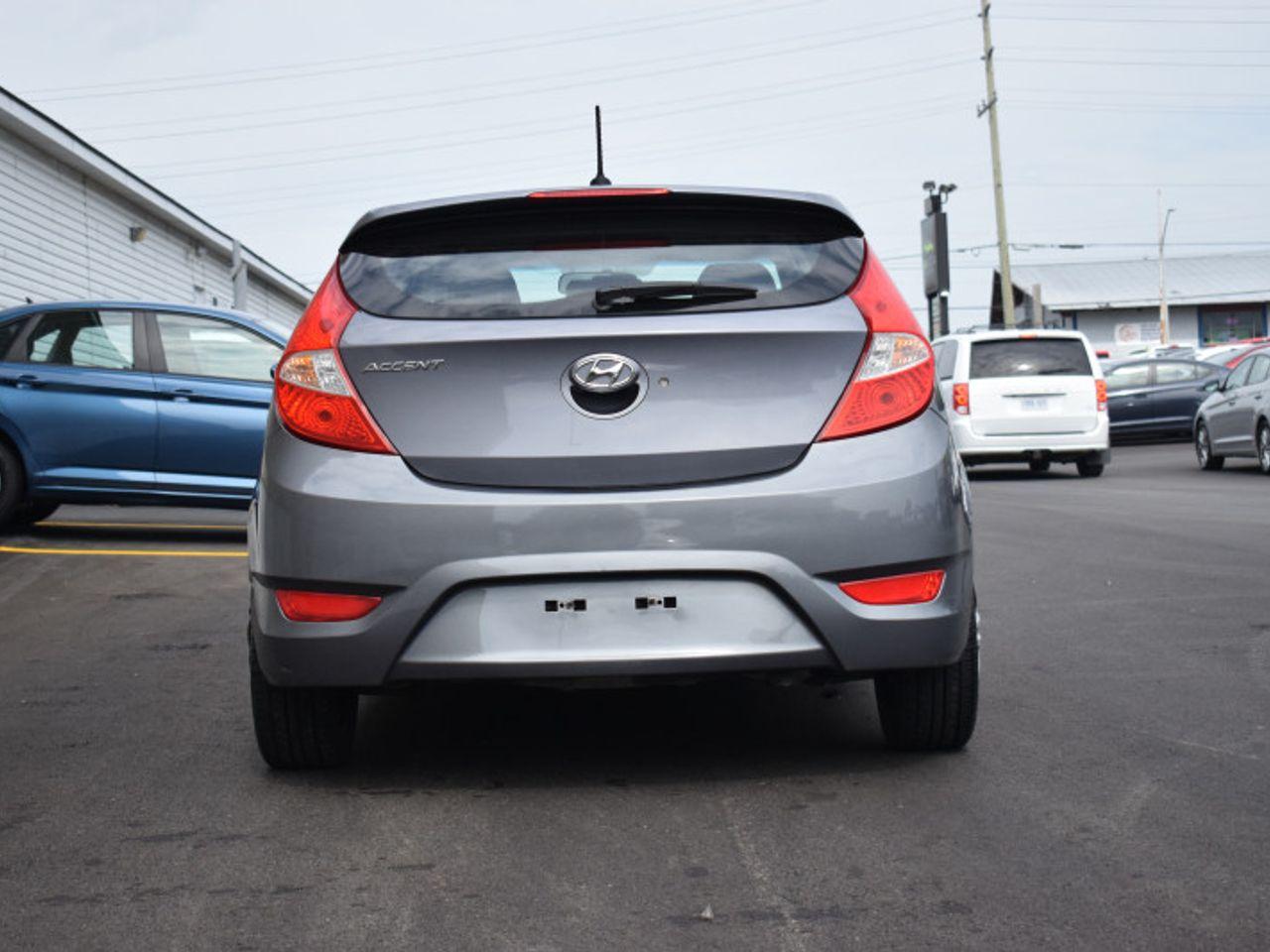 2017 Hyundai Accent SE-4