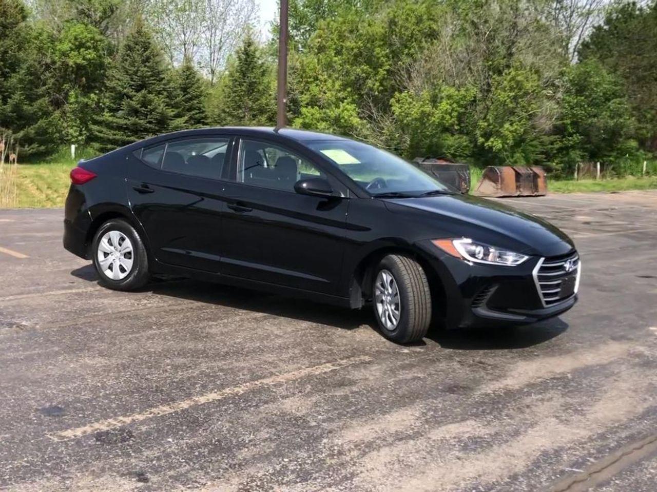 2017 Hyundai Elantra -1