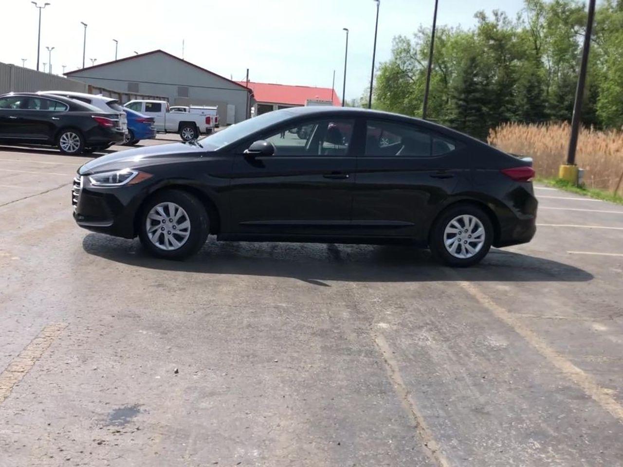 2017 Hyundai Elantra -4