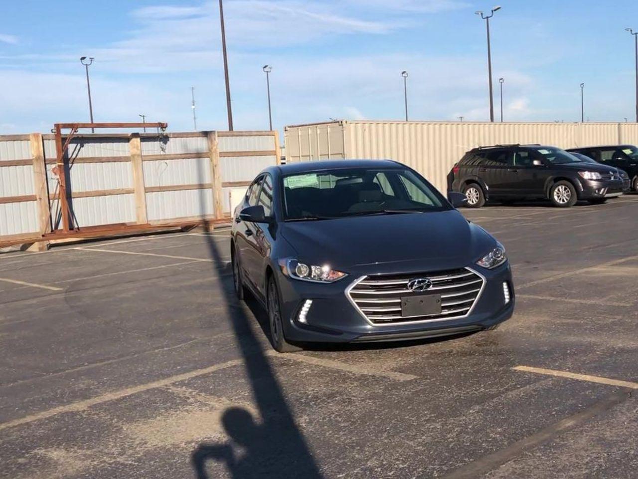 2017 Hyundai Elantra -2