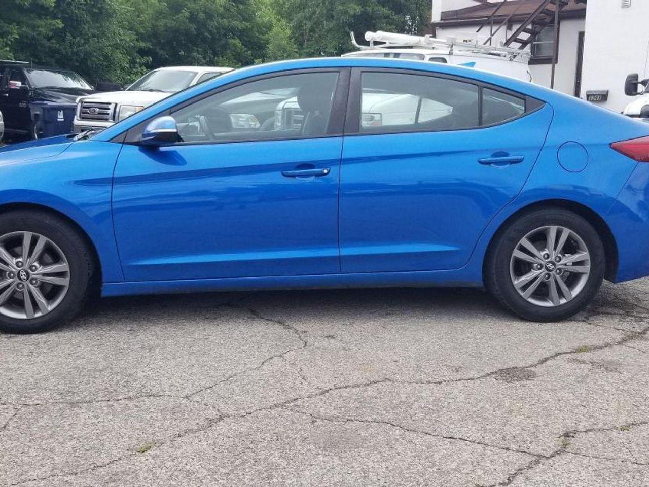 2017 Hyundai Elantra -3