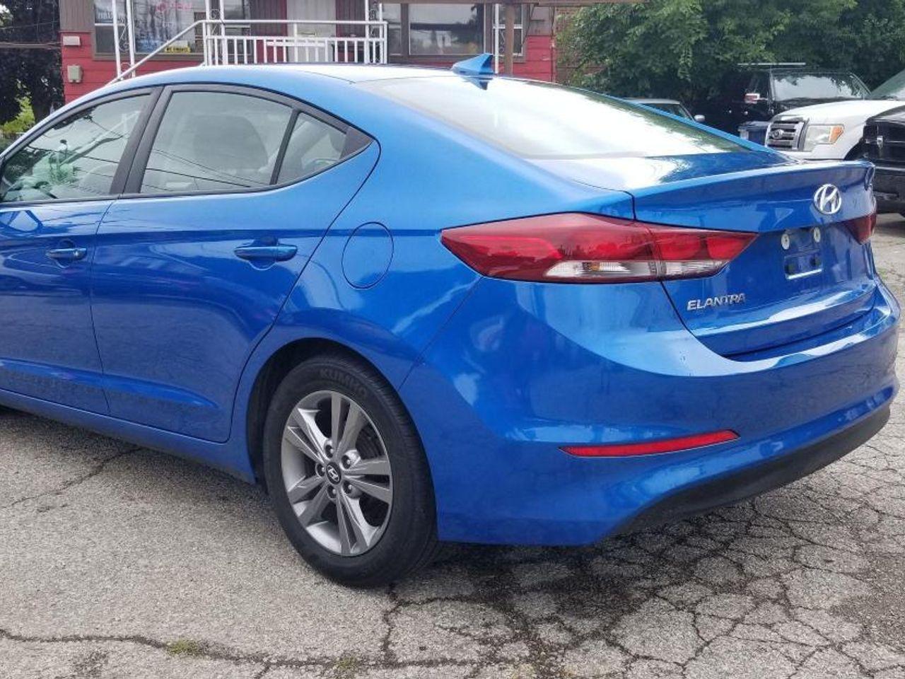 2017 Hyundai Elantra -4