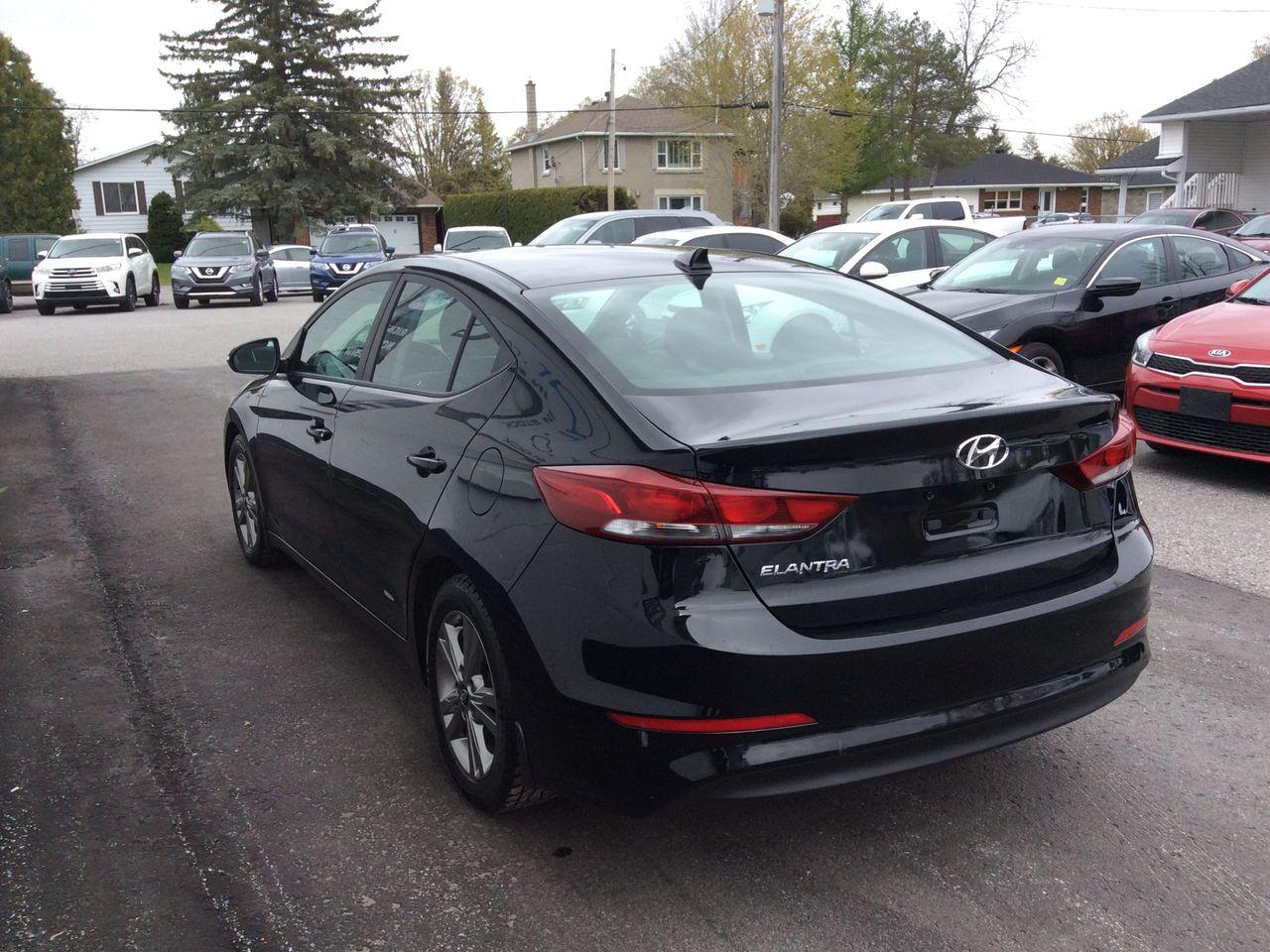 2017 Hyundai Elantra GL-4
