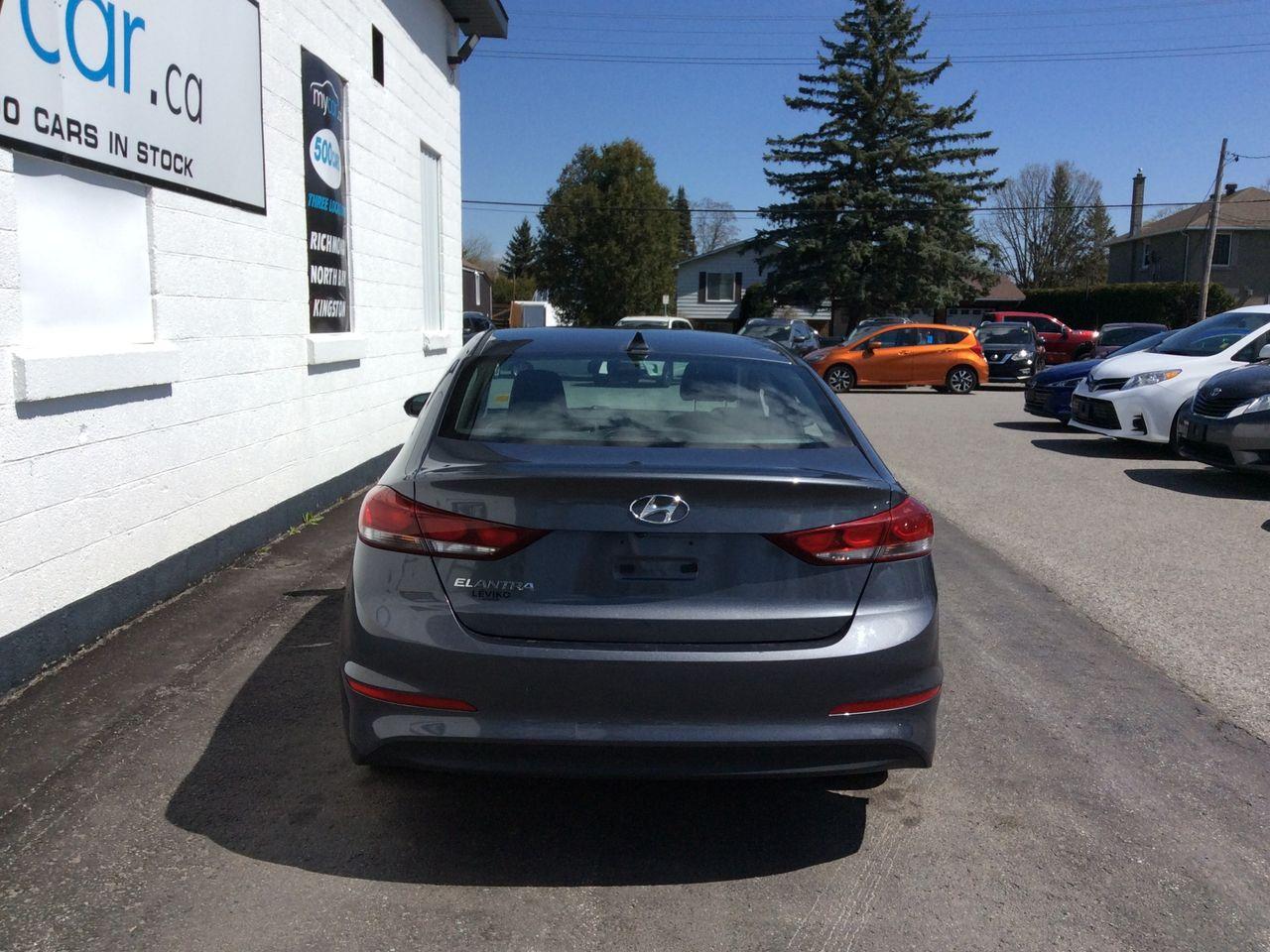 2017 Hyundai Elantra GL-3