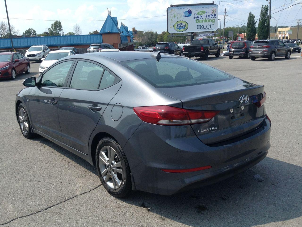 2017 Hyundai Elantra GL-4