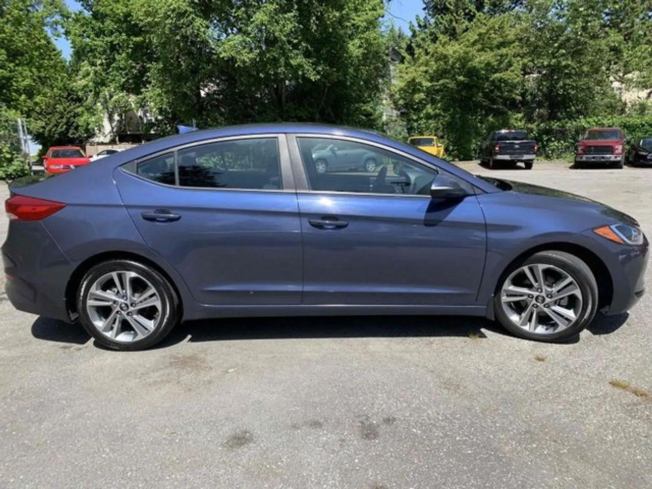 2017 Hyundai Elantra GLS-4